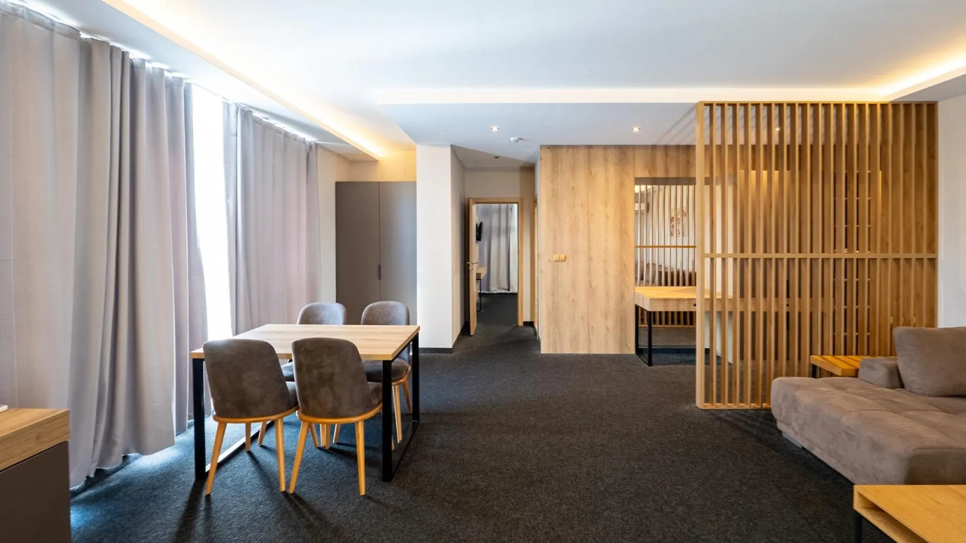 Avenue Hotel Burgas 3*,  Bulgaria