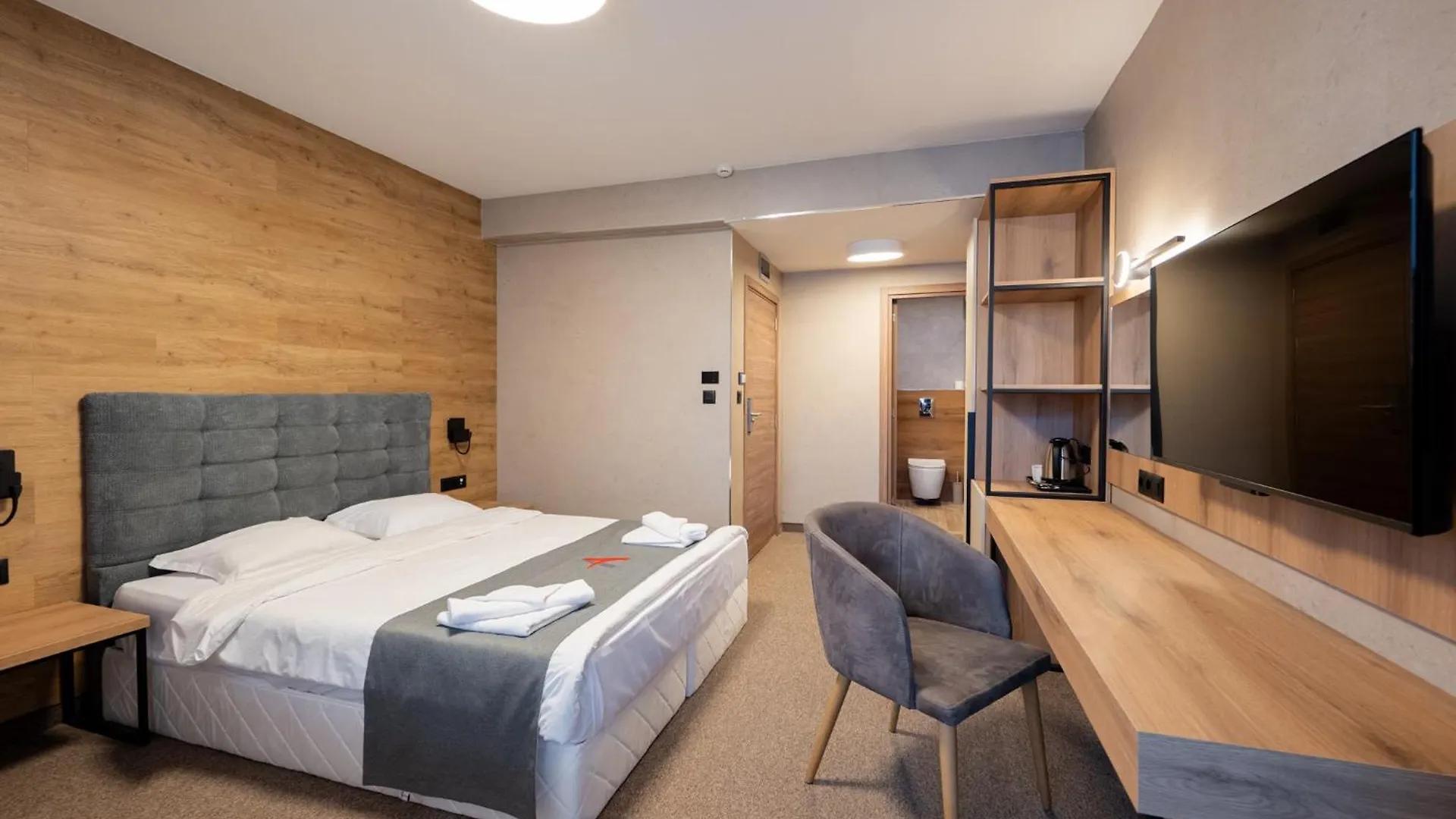 Avenue Hotel Burgas 3*,  Bulgaria